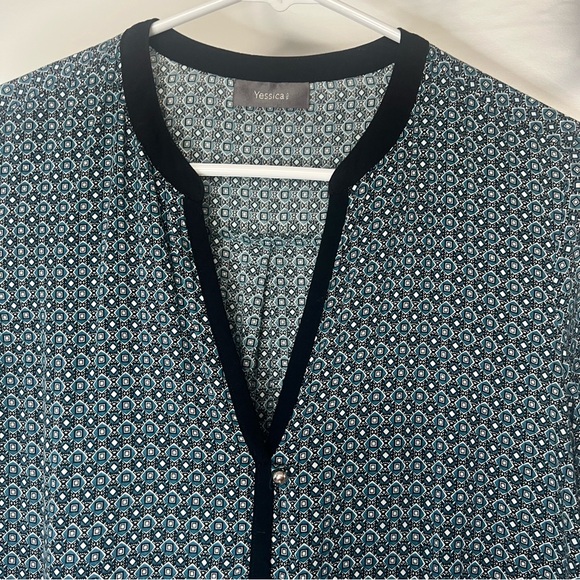 Yessica Long Sleeve Blouse - Picture 2 of 7